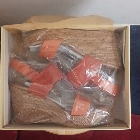 LUCKY BRAND  Women's 🍊 Tangerine Wedge  Sandals.NIB SIZE 9 - Picture 6 of 8